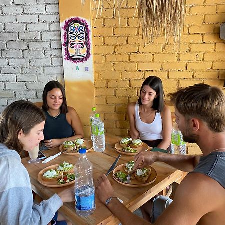 Tiki Bar Hostel Элла Экстерьер фото