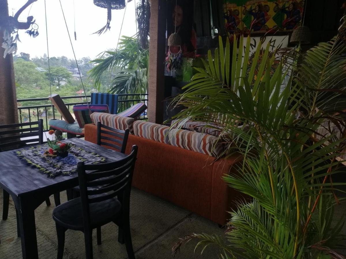 Tiki Bar Hostel Элла Экстерьер фото